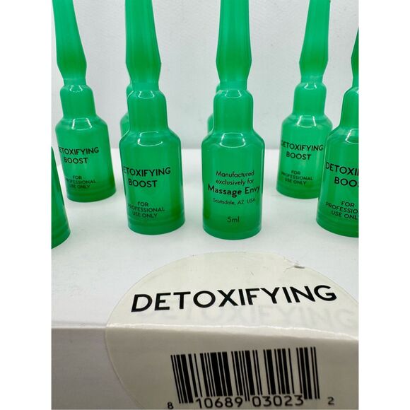 10 Massage Envy Detoxyfying Boost Oil - Picture 2 of 5